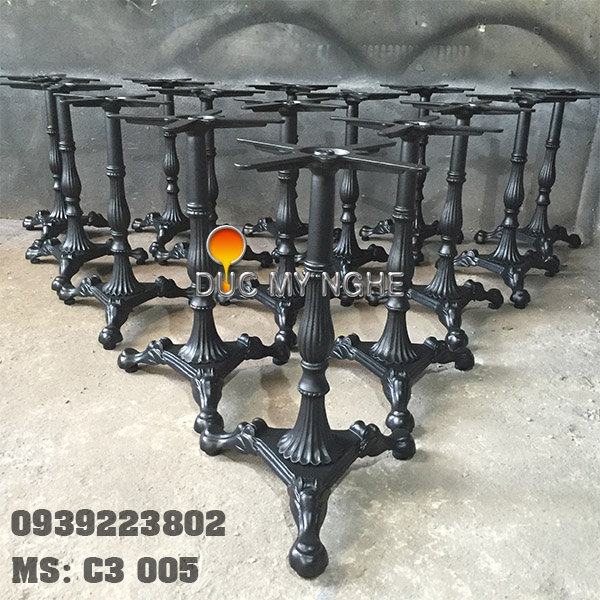 Bàn cafe 3 chân đầu cá sấu C3 005